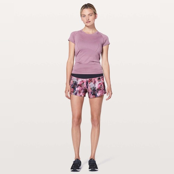 Lululemon Run Times Short II 4” Workout Running Gym Shorts - Picture 1 of 8